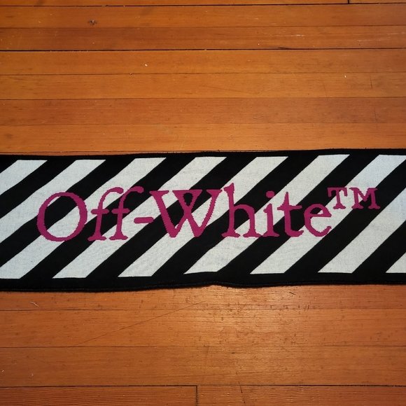 Off-White Diagonal Scarf - Picture 1 of 6